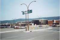 Der Flughafen von Kelowna liegt ca. 10km vom Zentrum entfernt am Hwy. 97 Richtung Vernon.